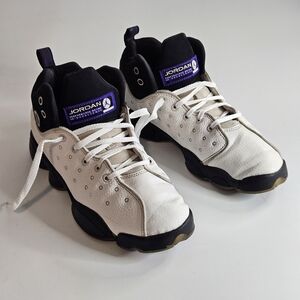 Nike Air Jordan Jumpman II Youth Size 6.5Y